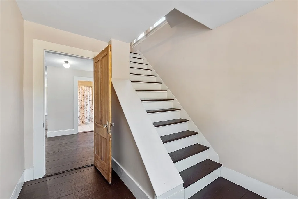 Photo of 64 Central St