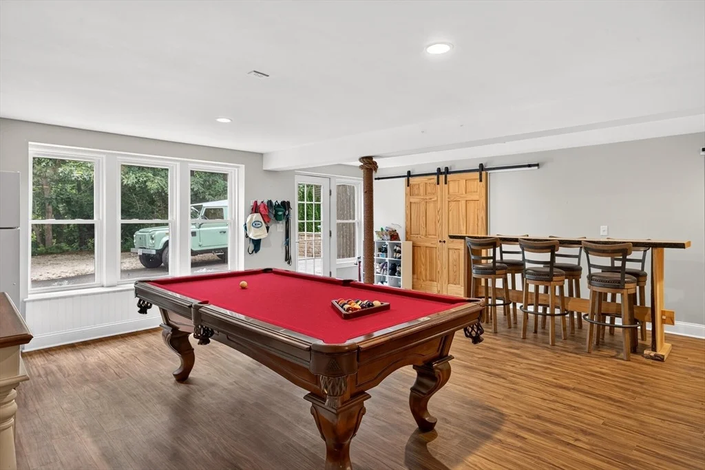 Photo of 25 Marthas Ln