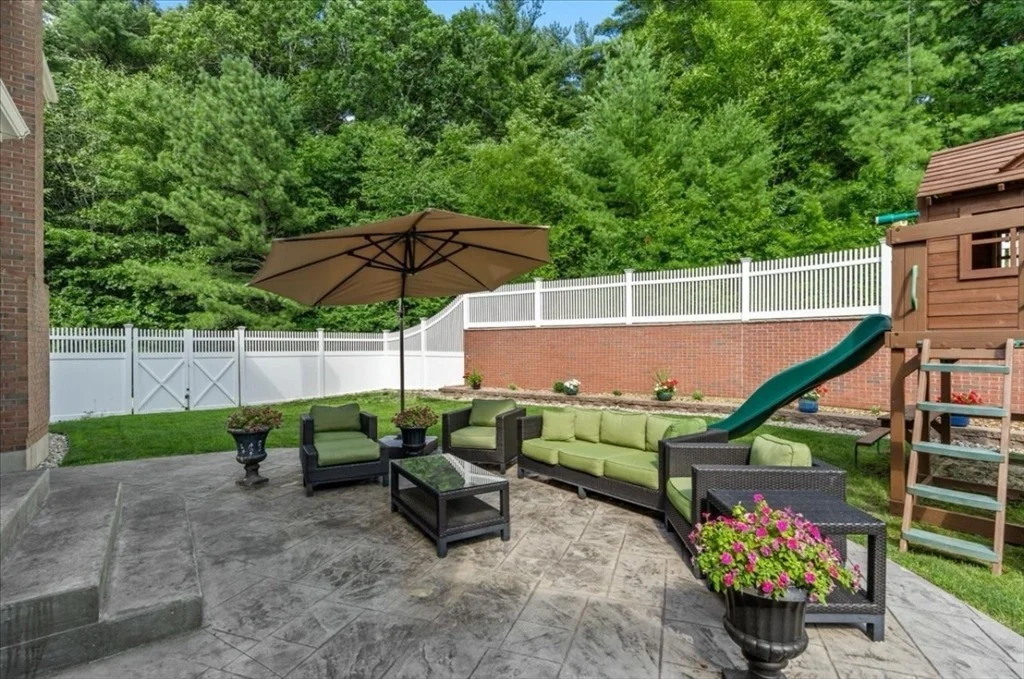 Photo of 256 Hillcrest Rd