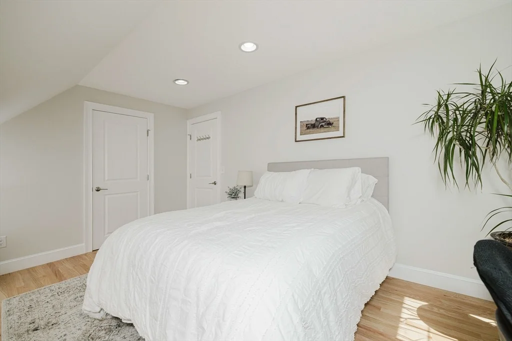 Photo of 187 John Scott Blvd
