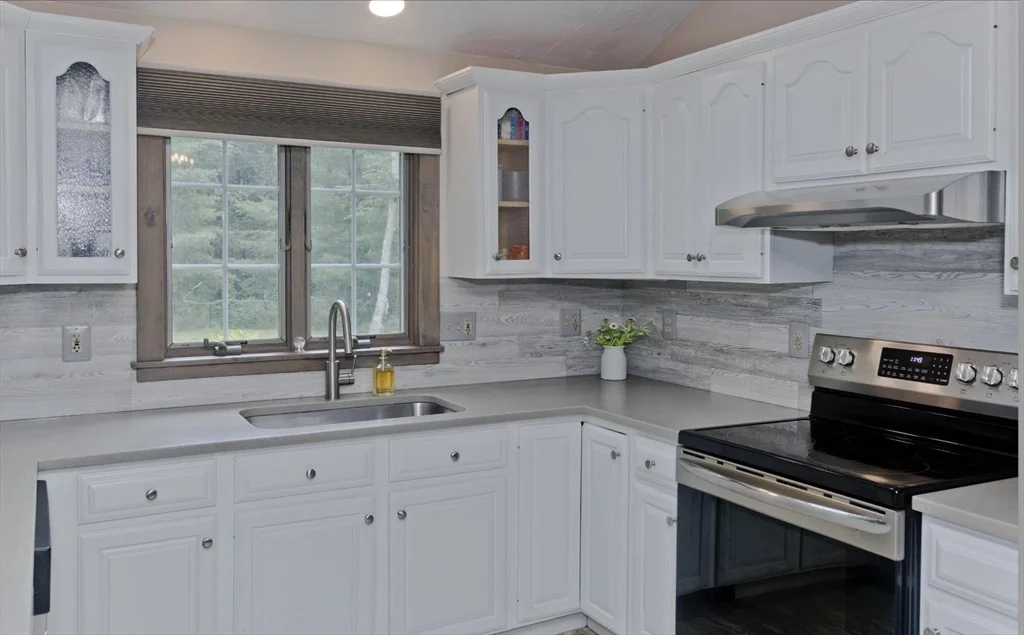 Photo of 4 Caroline Cir