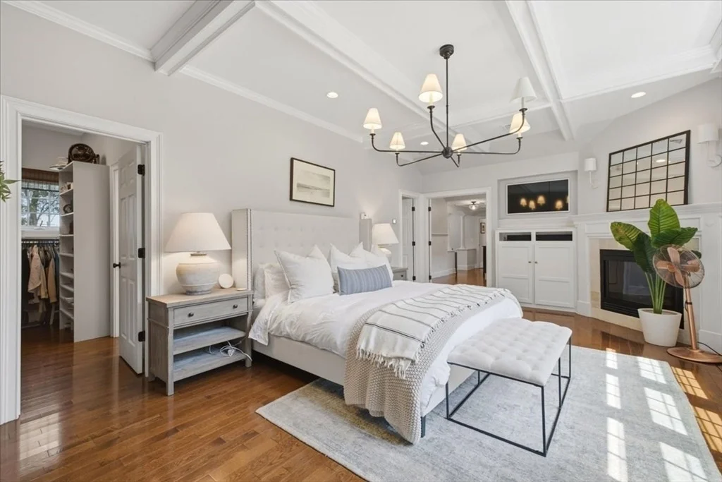 Photo of 37 Fox Den Rd