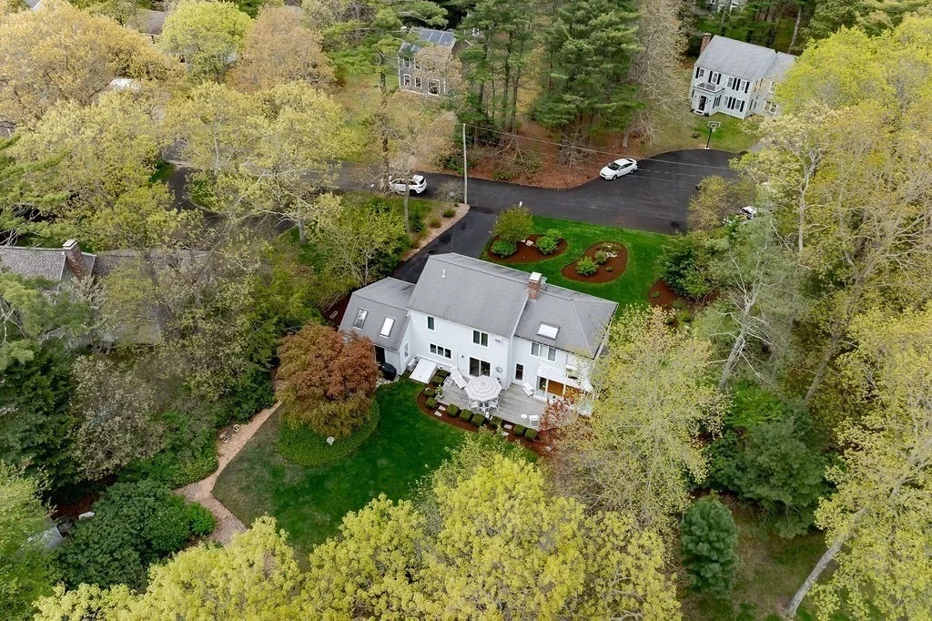 Photo of 39 Rosewood Ln