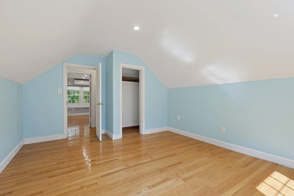 Photo of 50 Rustic Rd