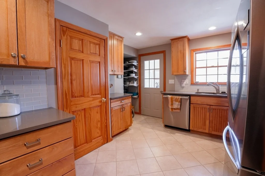 Photo of 447 Brook St.