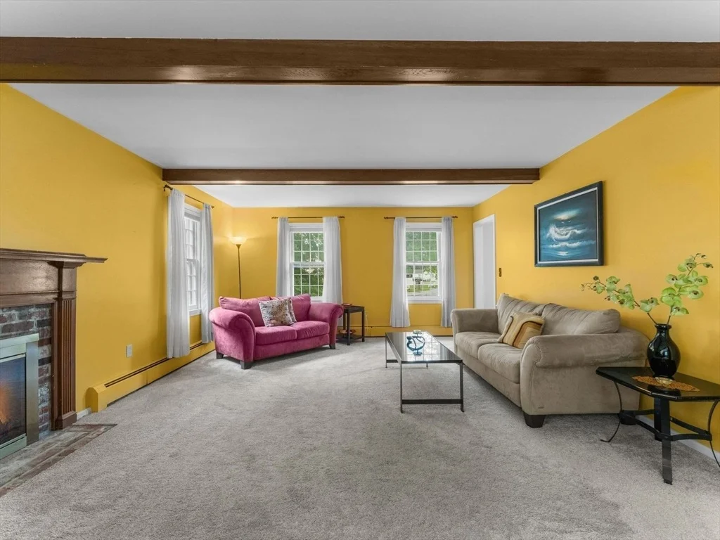 Photo of 1 Longmeadow Road