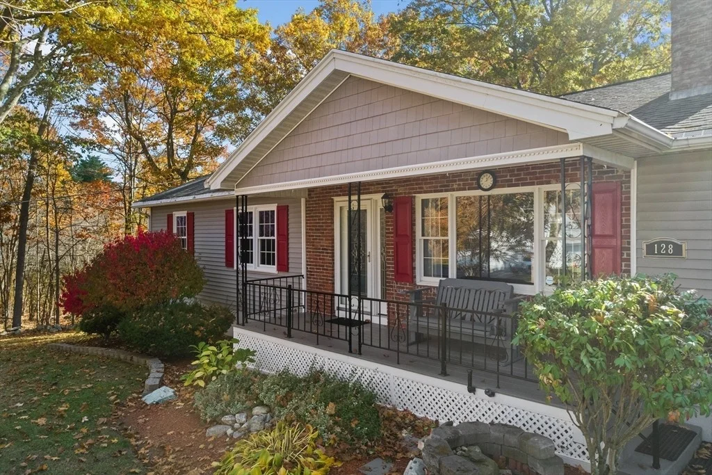 Photo of 128 West St