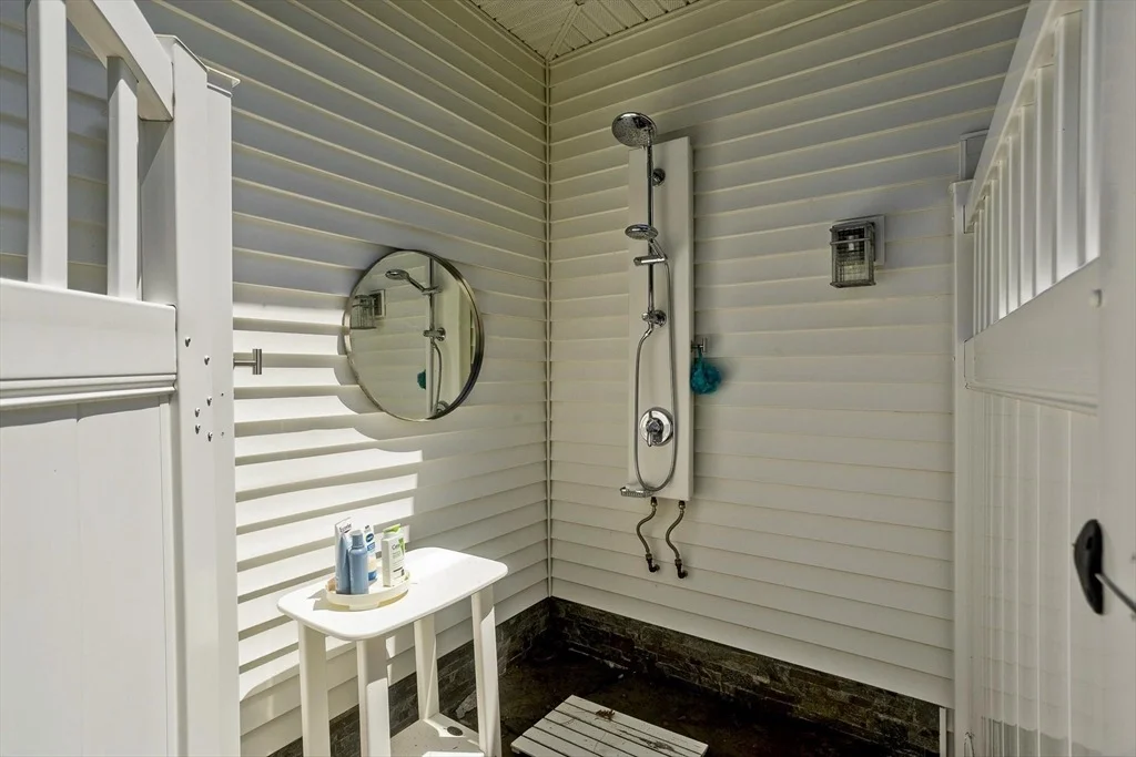 Photo of 183 Loomis Rdg
