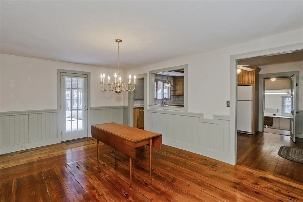 Photo of 172 Main St