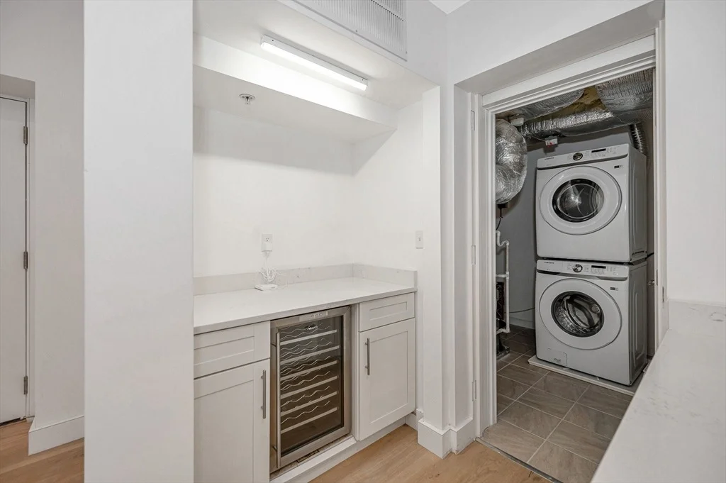 Photo of Unit 205 at 17 Kearney Sq