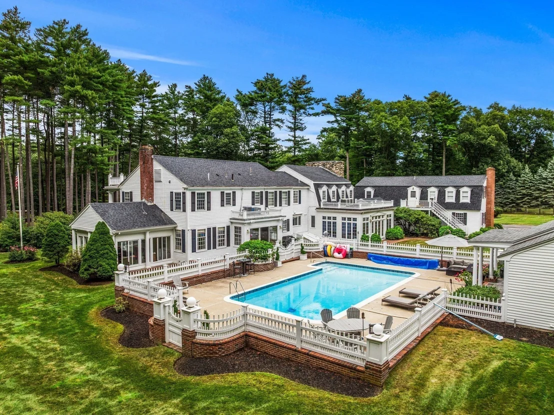 Photo of 28 Pineswamp Rd