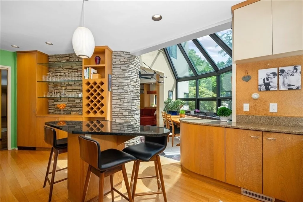 Photo of 45 Hickory Dr