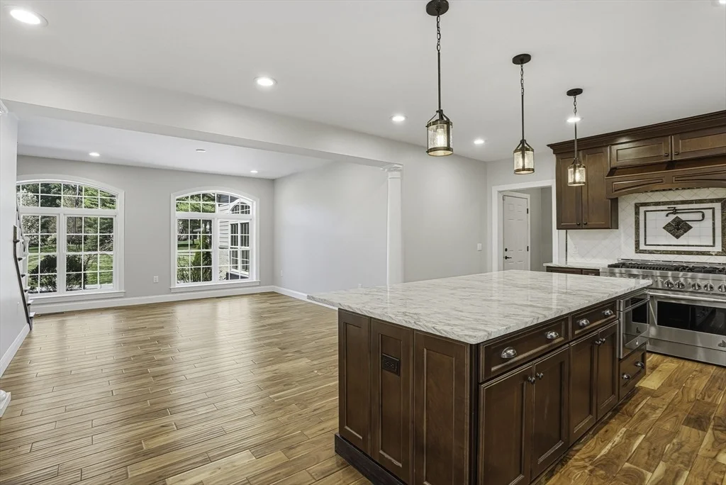 Photo of 11 Fairway Dr