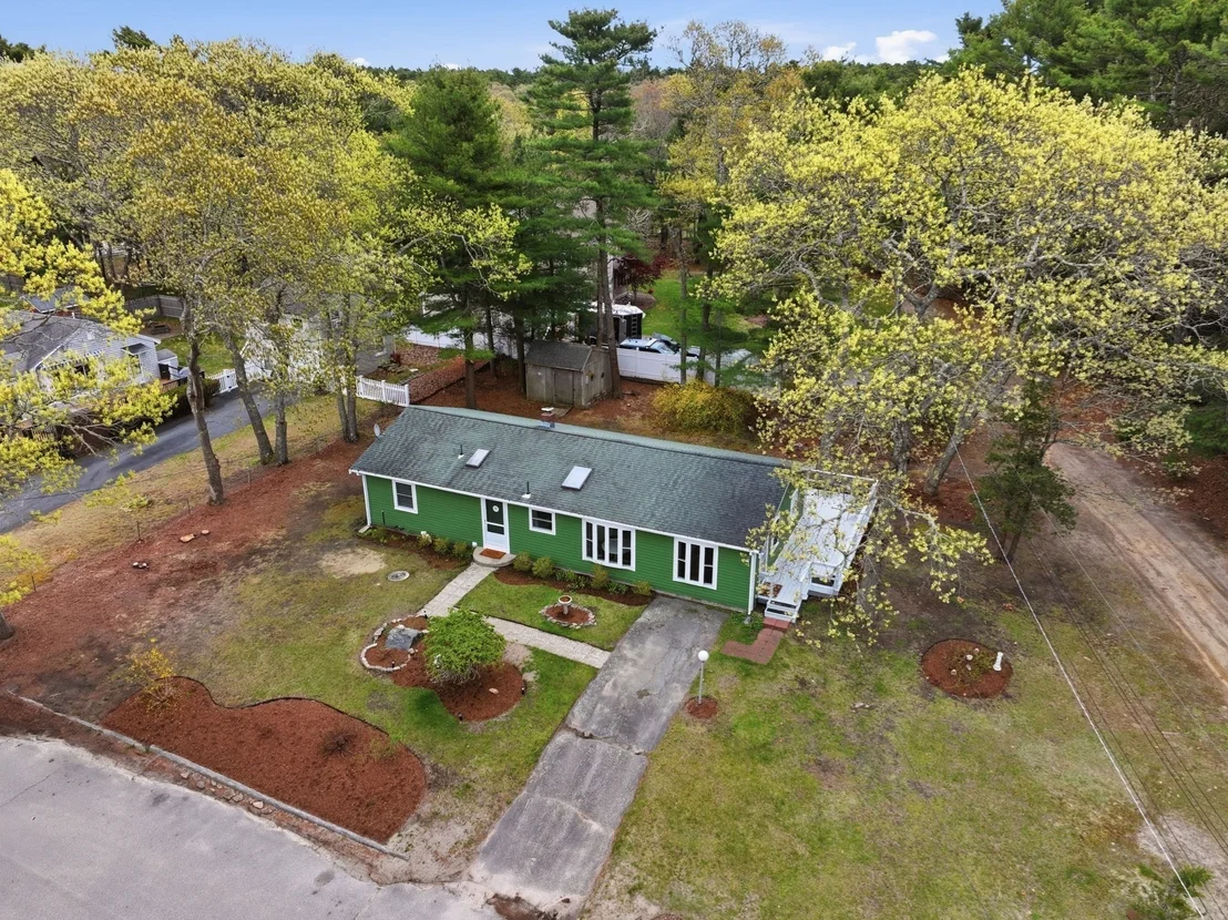 Photo of 94 Edgewater Drive
