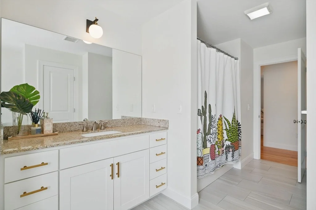 Photo of 4 Willow Brook Lane