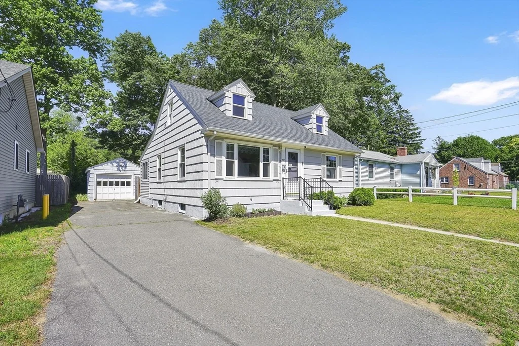 Photo of 267 Connecticut Ave