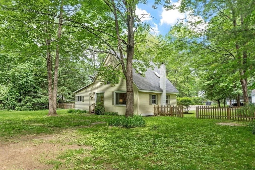 Photo of 42 Fuller Ave