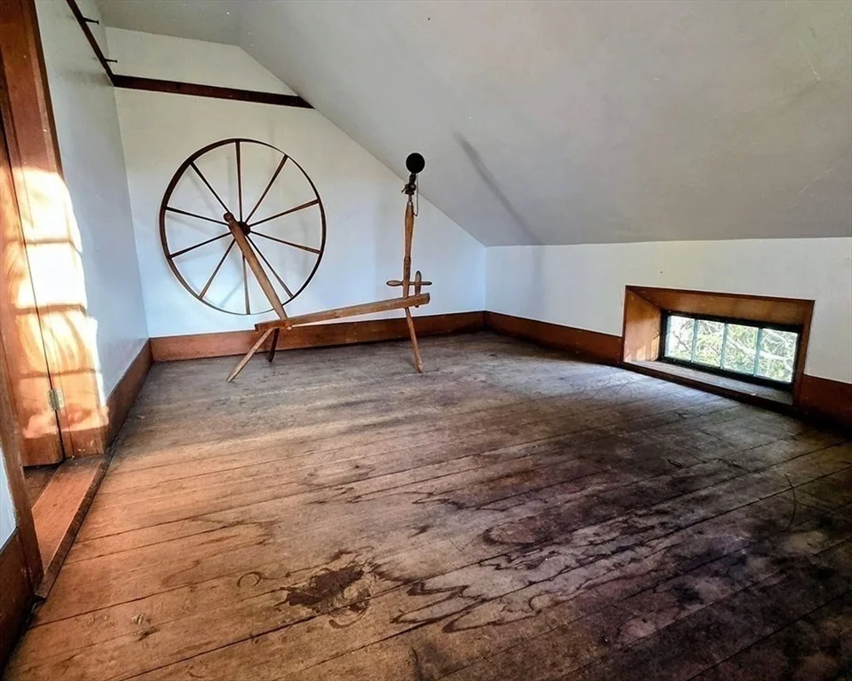 Photo of 78 Shaker Rd