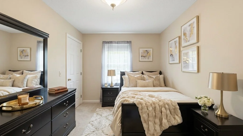 Photo of 39 Venture Dr