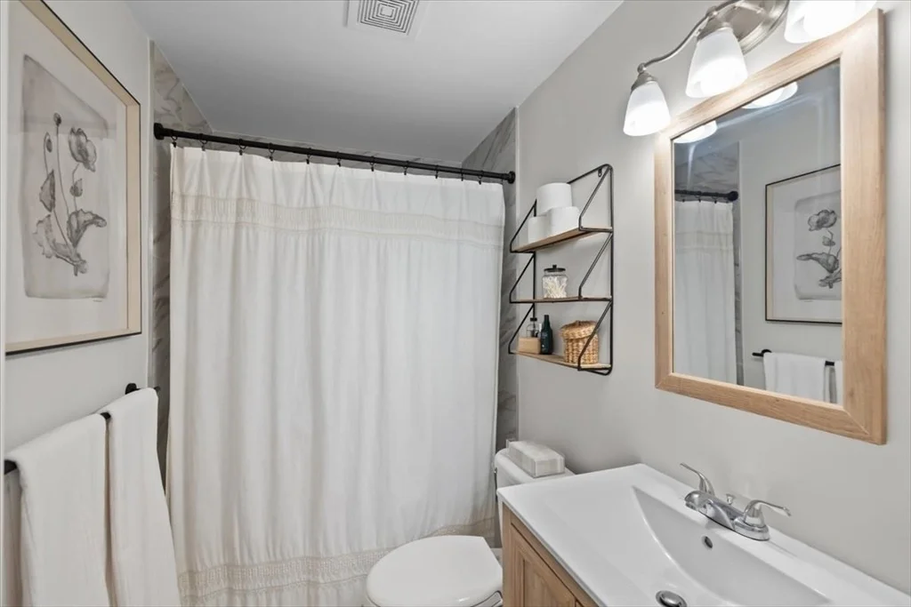 Photo of 30 Chestnut St