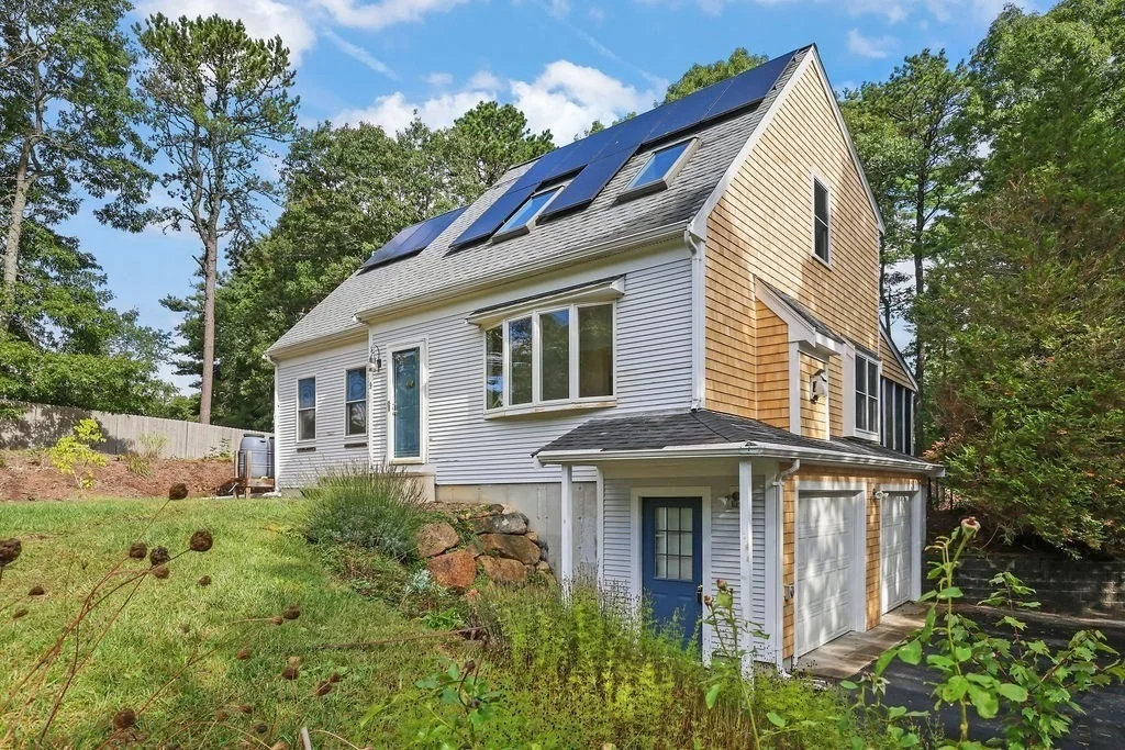 Photo of 9 Beachwood Dr.