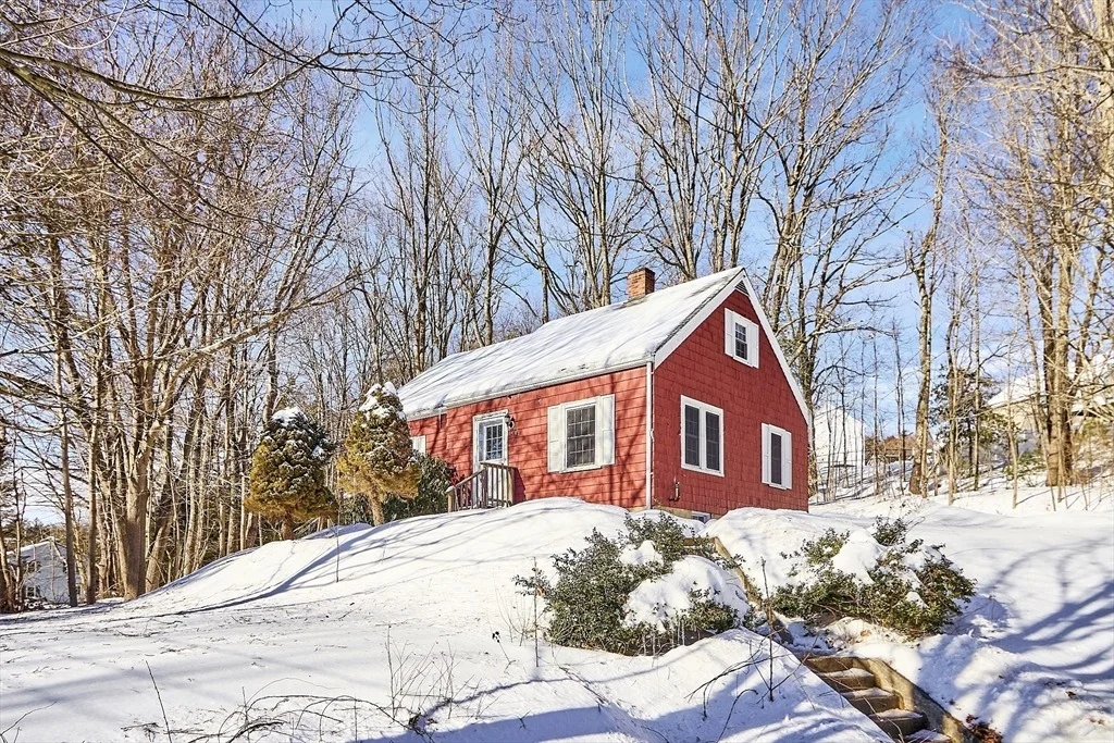 Photo of 594 Betty Spring Rd