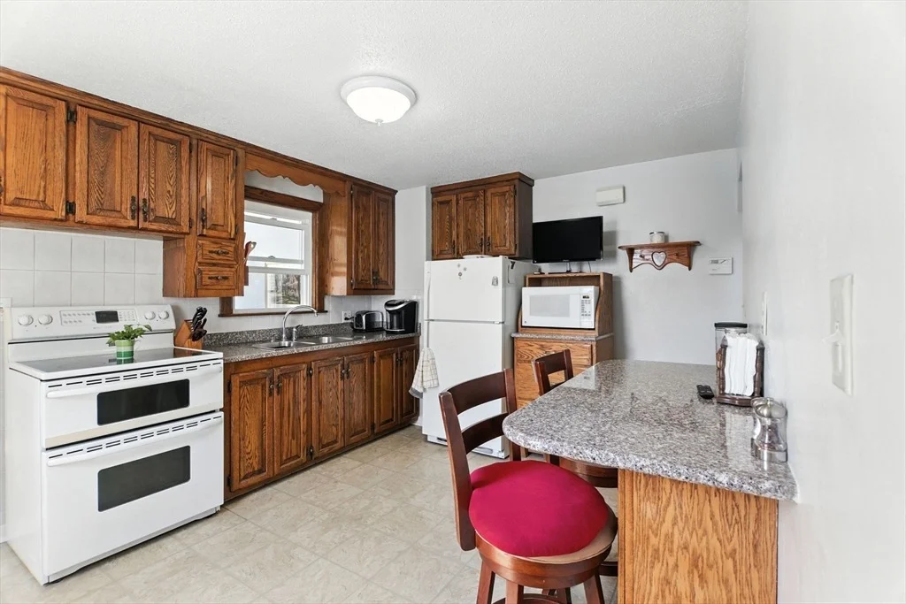 Photo of 200 Ellsworth Ave