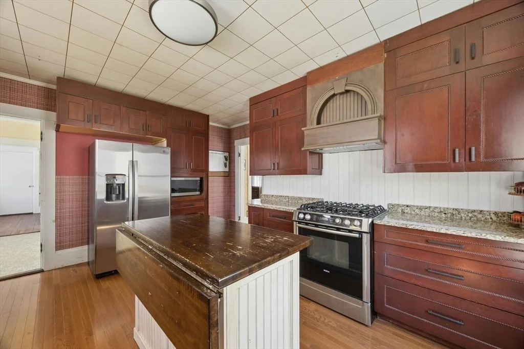 Photo of 216 Walnut Street