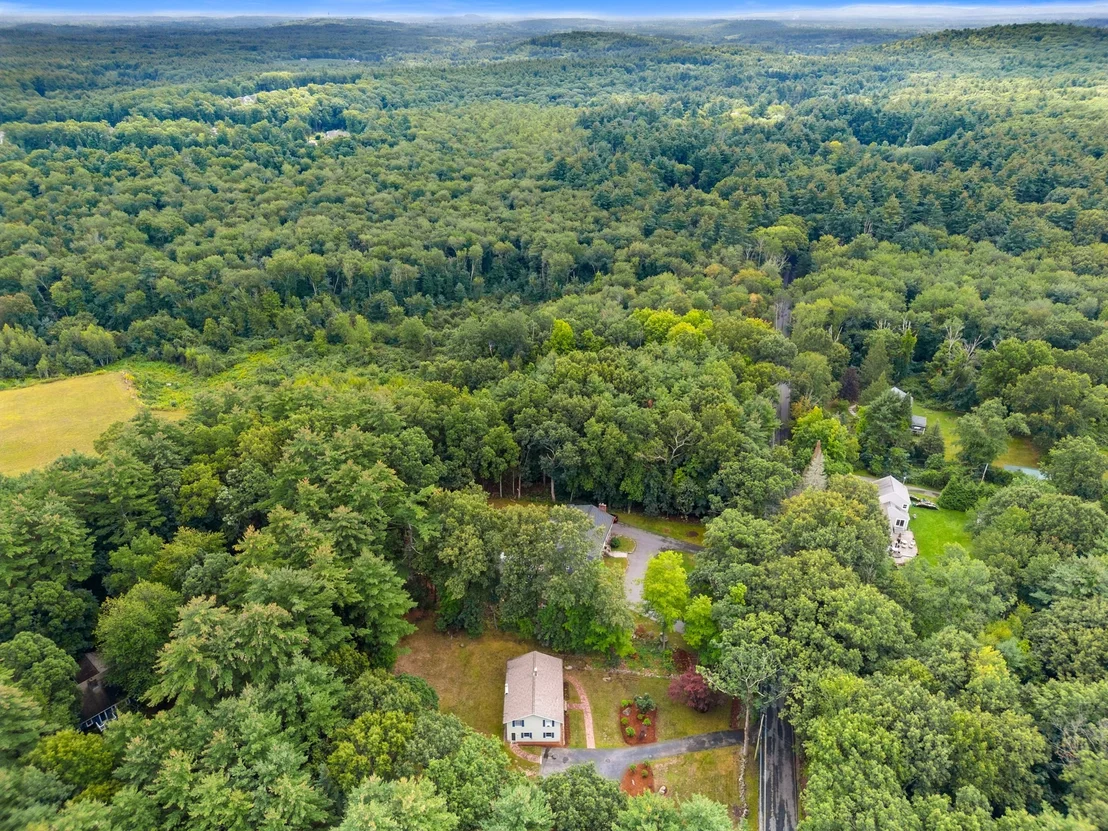 Photo of 225 Taylor Rd