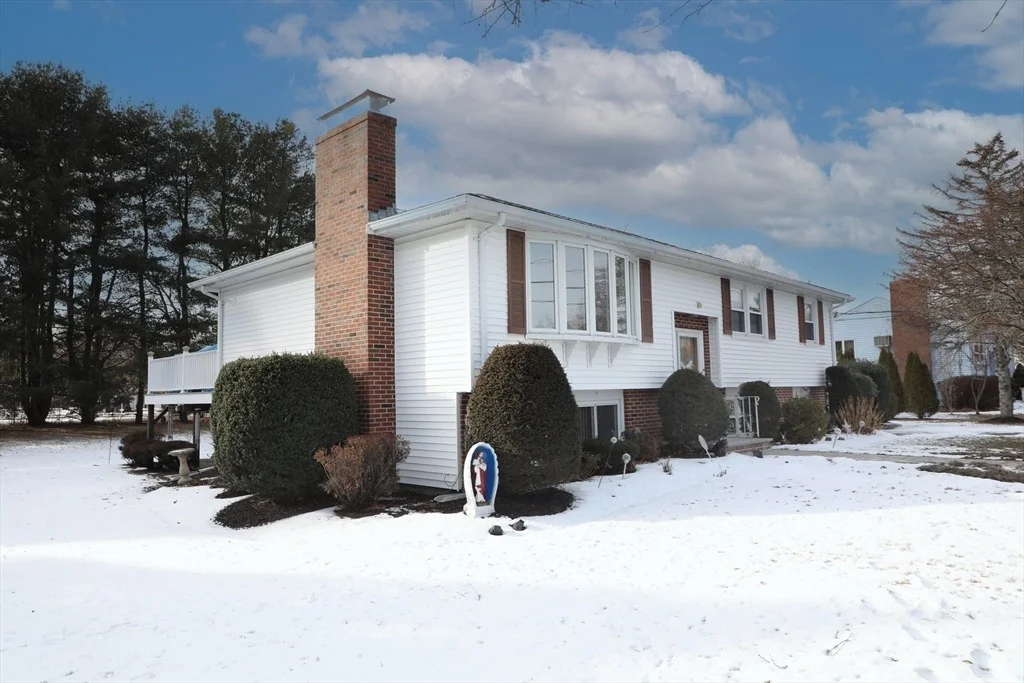 Photo of 6 Randall Dr.
