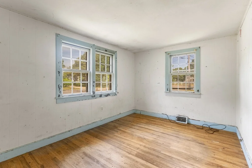 Photo of 6 Elliot Dr