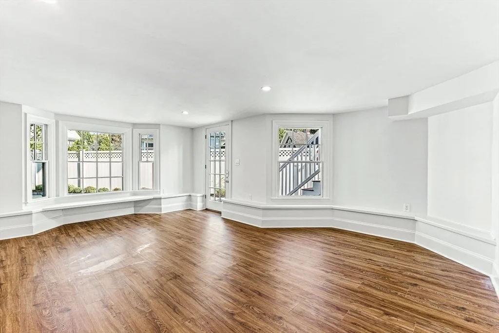 Photo of 6 Lakeview Road