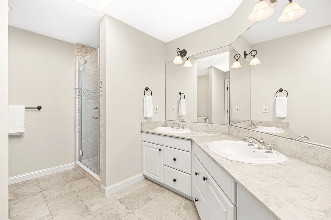 Photo of 7 Pegan Ln