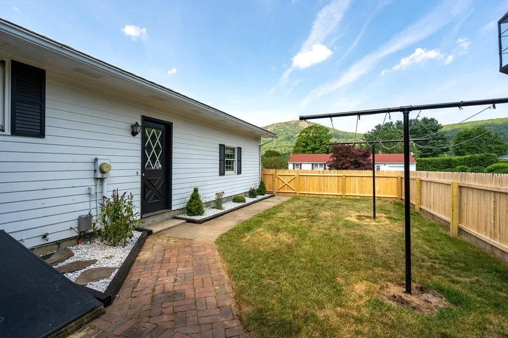 Photo of 9 Sandra Rd