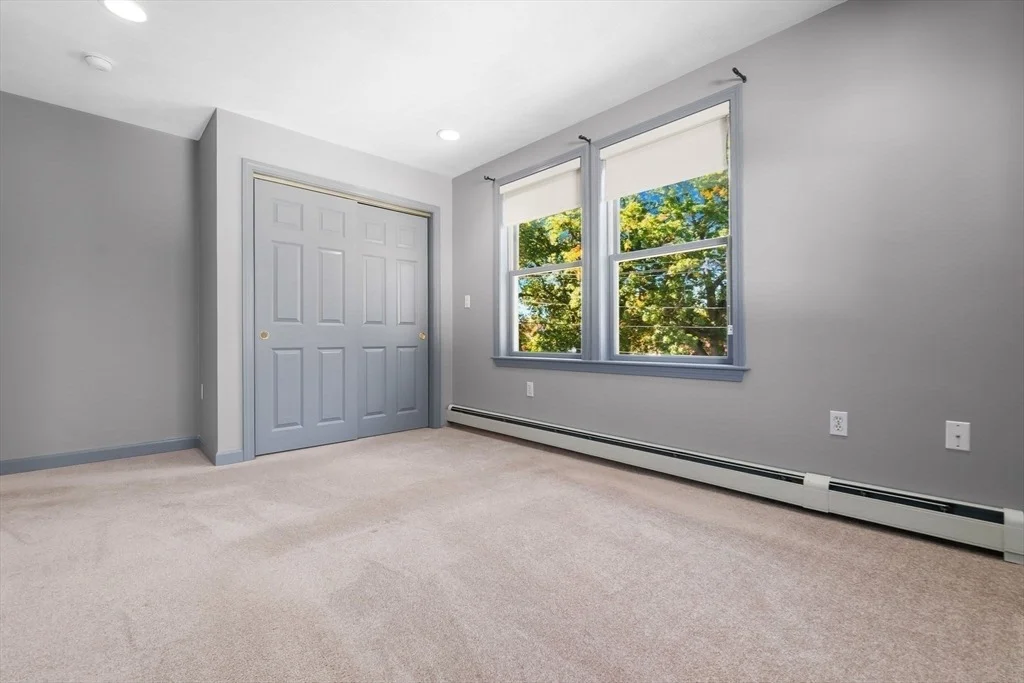 Photo of 97 Oak St