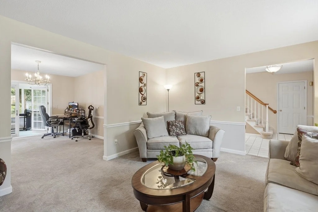 Photo of 39 Venture Dr