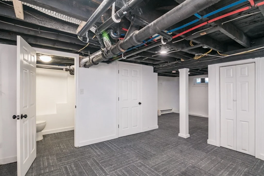 Photo of 379 Roosevelt Ave