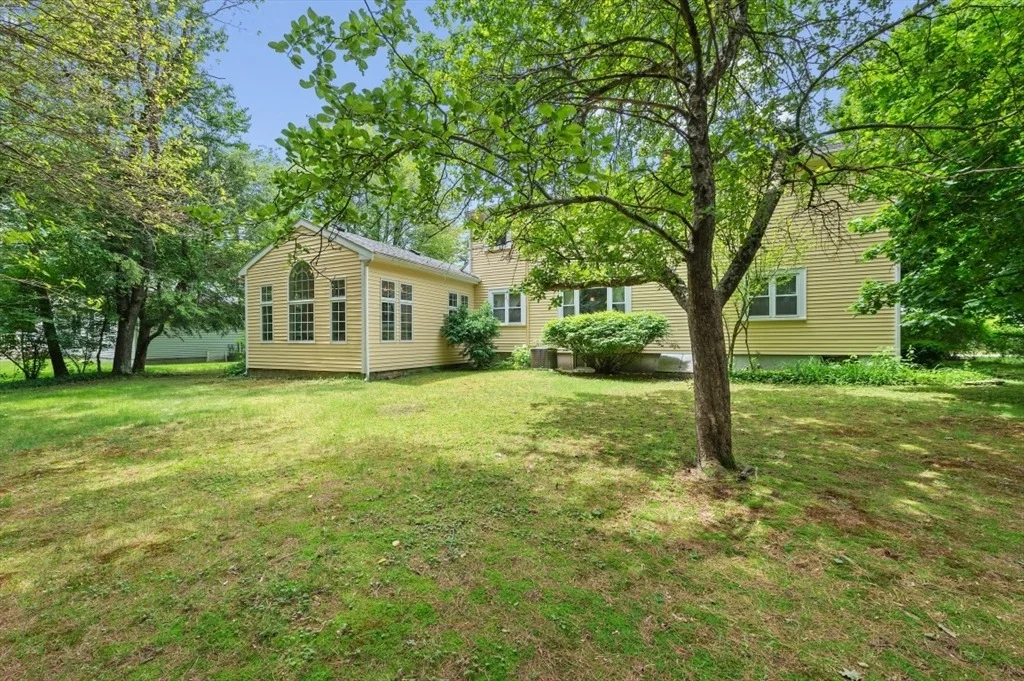 Photo of 18 Edgewood Rd