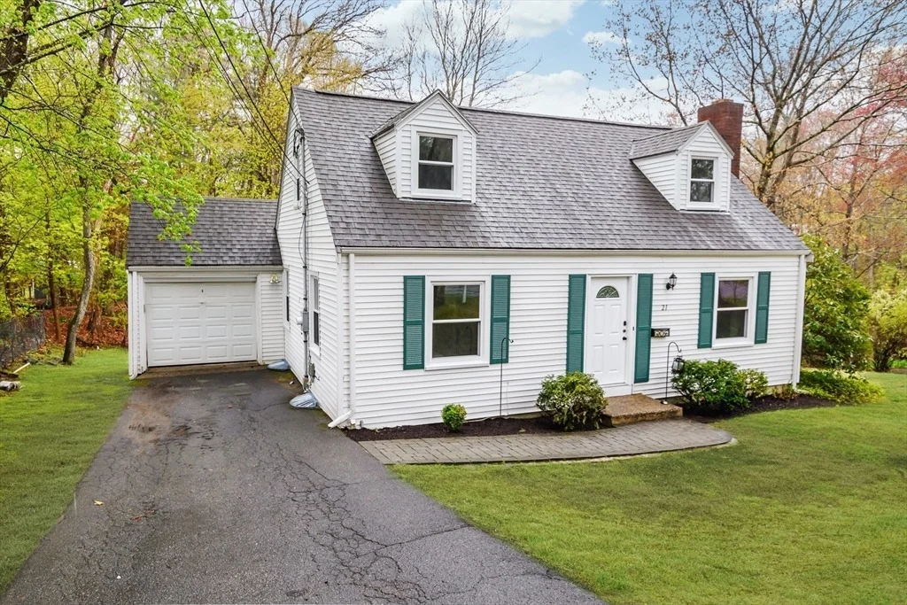 Photo of 21 Nimitz Cir