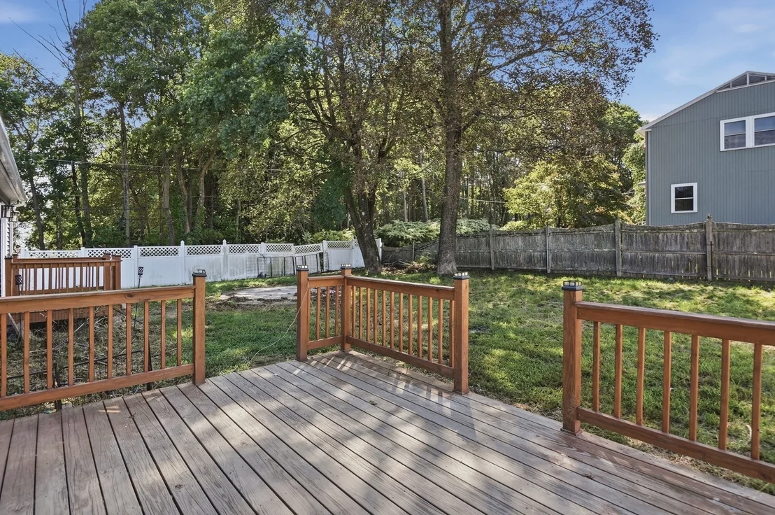 Photo of 65 Paris Avenue