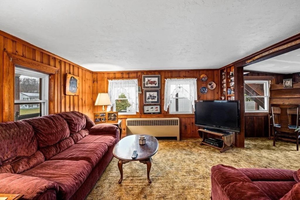 Photo of 8 Rawson Ave.