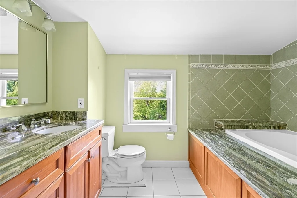 Photo of 6 Crestview Dr