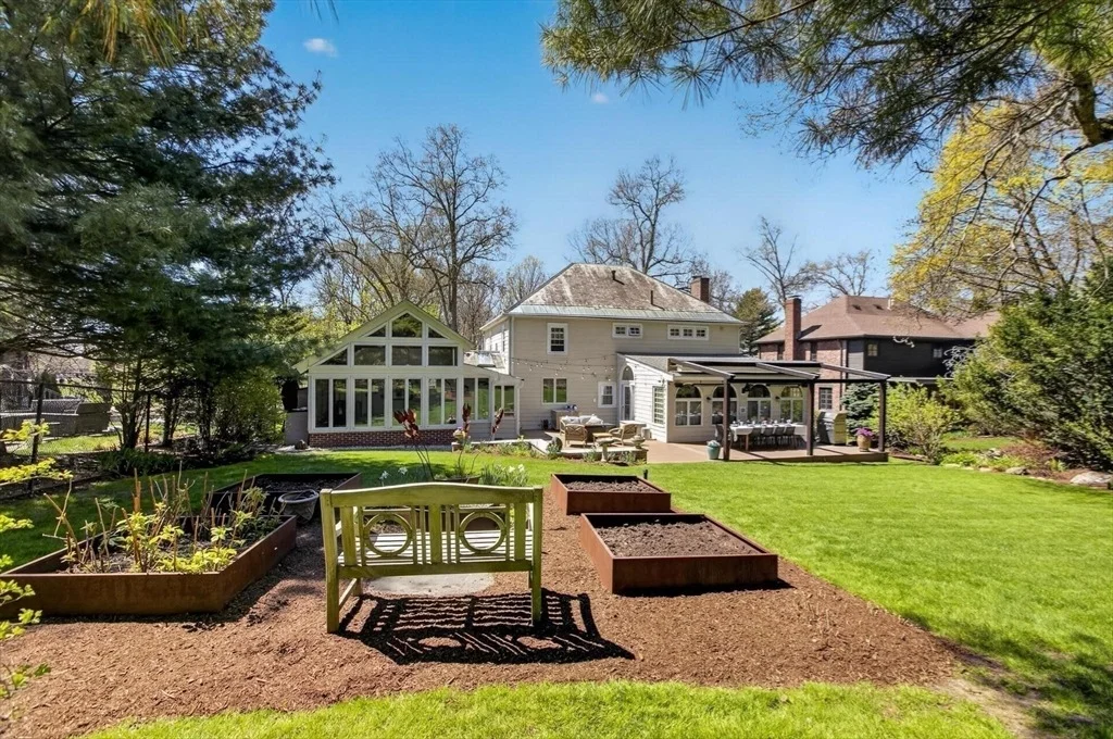 Photo of 152 Beverly Rd