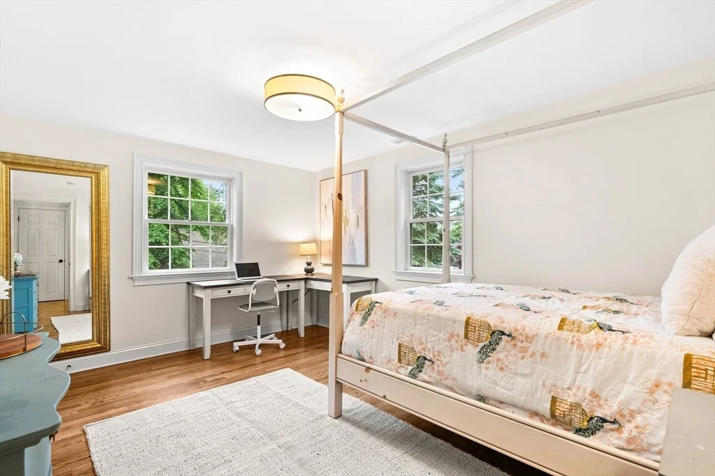 Photo of 10 Kirkland Circle