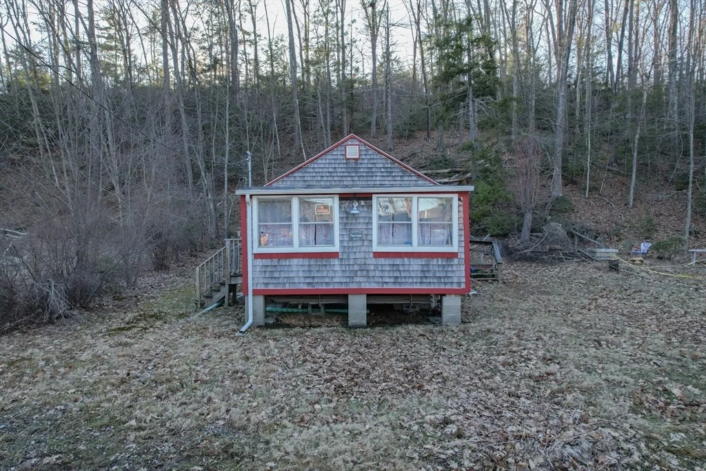 Photo of 7 Chaffee Rd