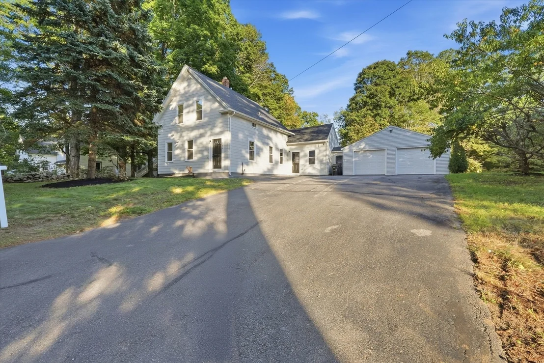 Photo of 384 Mill St