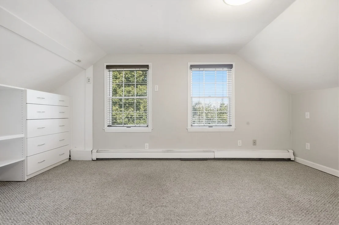 Photo of 330 Haven St