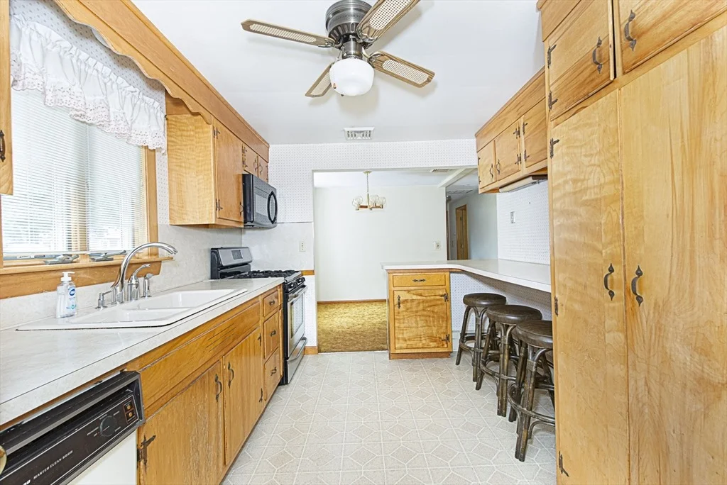 Photo of 463 Farm Rd