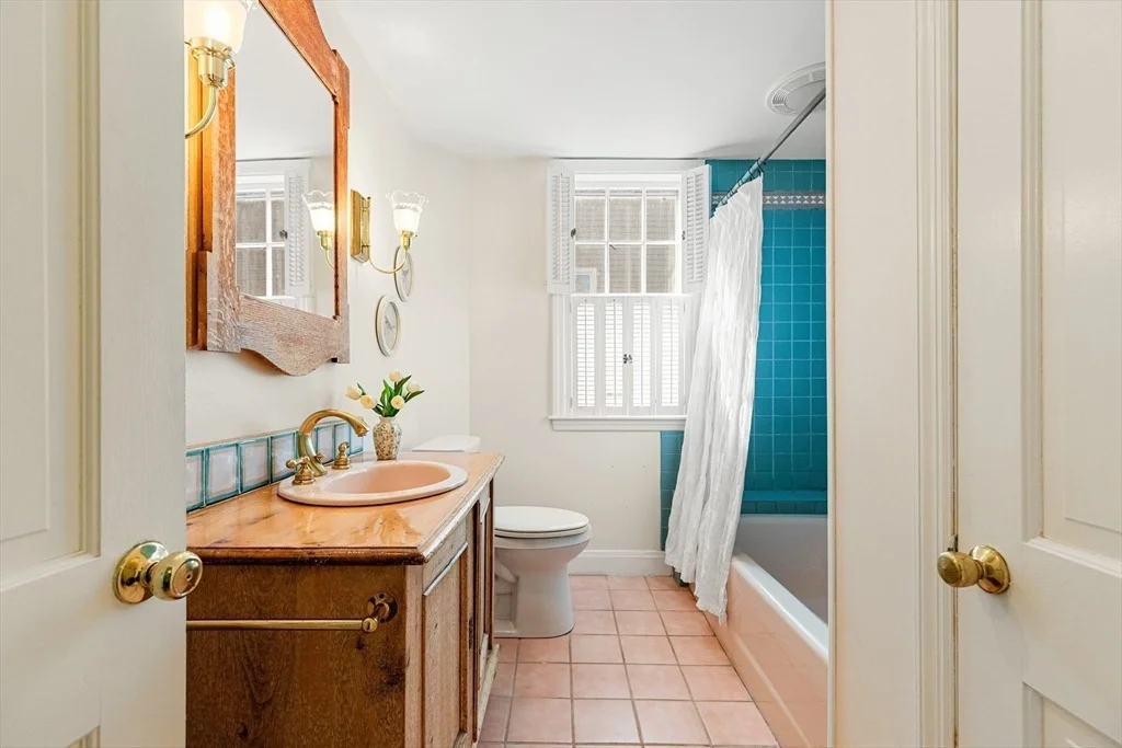 Photo of 16 Preston Beach Road