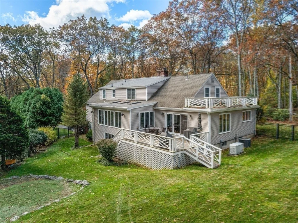 Photo of 199 Country Rd